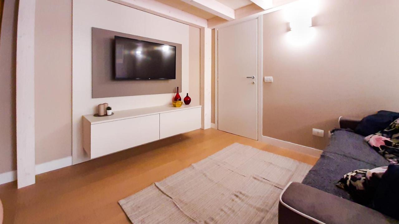 Joivy Lovely Loft With Private Entrance Milano Eksteriør bilde